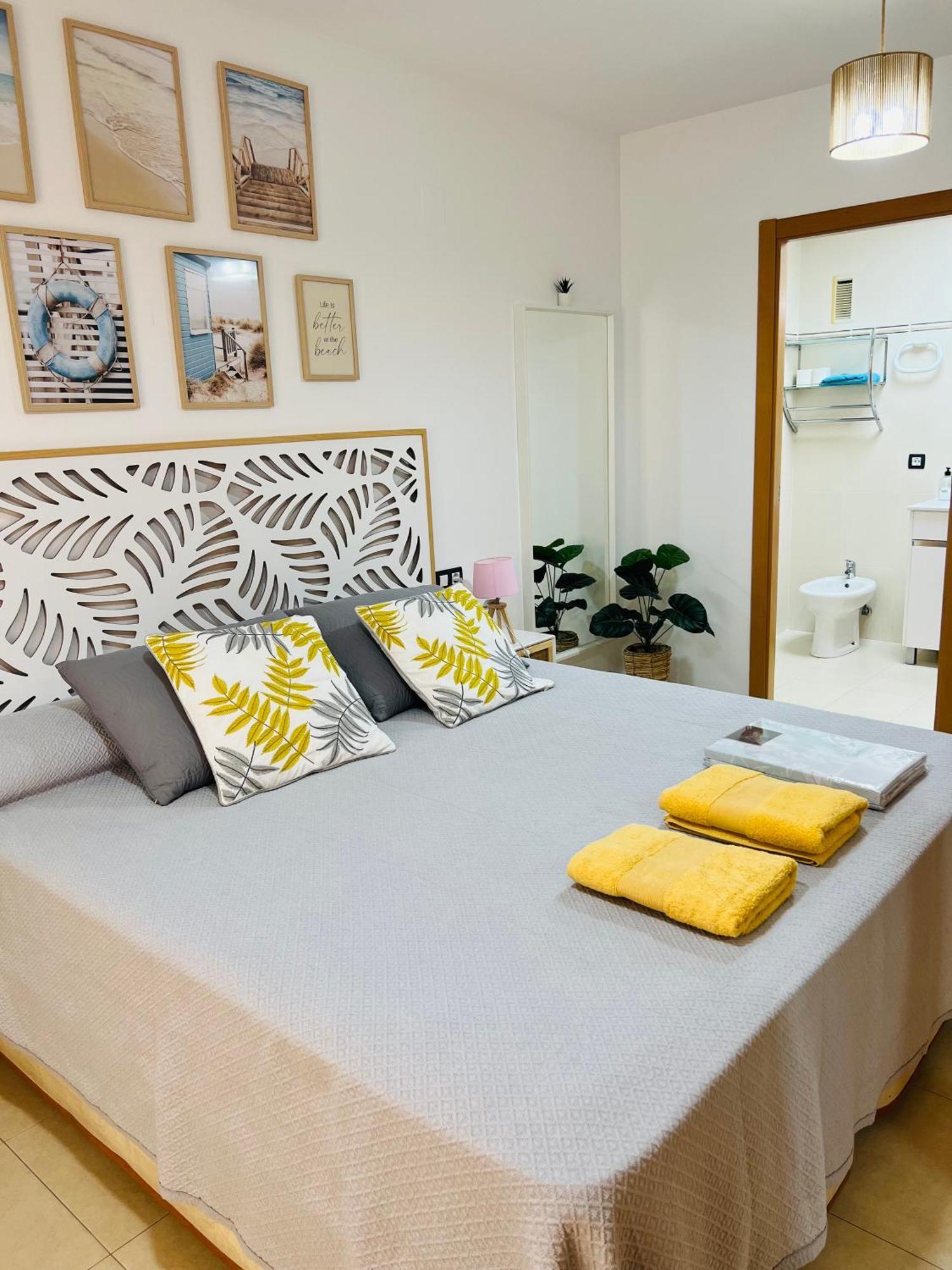 Apartamento Centro 3 Habitaciones Con Aire Acondicionado Y Wifi A 150M De La Playa Y Castillo Peñíscola المظهر الخارجي الصورة